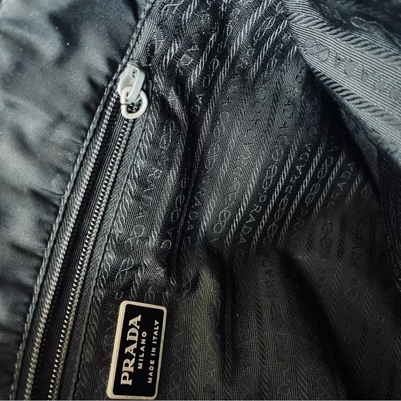 ⬇️ PRICE DROP⬇️Prada Black Nylon Crossbody Bag Adjustable strap - Picture 10 of 13